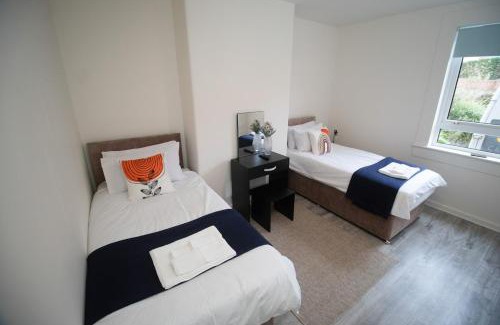 Galashiels Apartment | 3 Large Bedroom Ground Floor