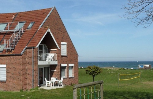 Kronsgaard Apartment | 3 * LOGENPLATZ; SUNNY SEA VIEW TERRACE APARTMENT, SWIMMING POOL/SAUNA, BEACH BASKET
