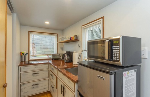 Mills River House | #3 Looking Glass · Looking Glass @ Acony Bell Tiny Home Village
