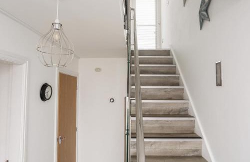 Rhyd-y-clafdy House | 3 Marina View