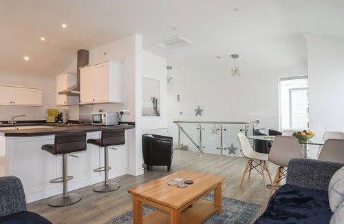 Rhyd-y-clafdy Cottage | 3 Marina View