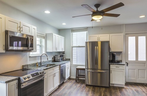 Latonia House | 3 Mi to Cincinnati: Covington Home w/Patio!