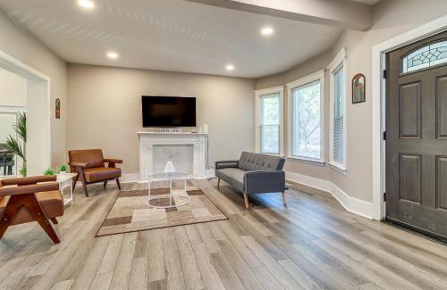 Detroit House | 3 Mi to Dtwn Detroit Spacious Home with Yard!