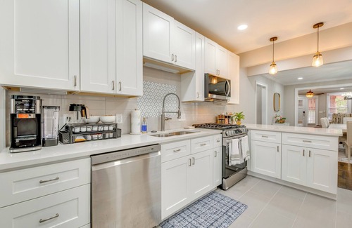 West End House | 3 Mi to Dtwn: Home w/Fenced Yard in Atlanta!