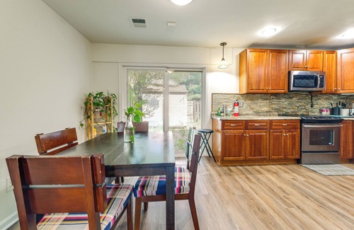 Herndon House | 3 Mi to Dulles Airport: D.C. Area Townhome