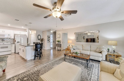 Englewood House | 3 Mi to Englewood Beach: Cozy Duplex w/Lanai!
