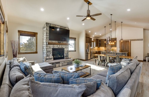 Innsbruck Val Moritz Cabin | ~ 3 Mi to Granby Ranch: Spacious Cabin Home!