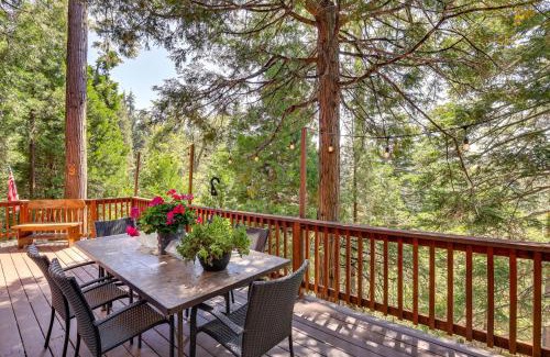 Arrowhead Villas House | 3 Mi to Lake Arrowhead Village Dog-Friendly Cabin