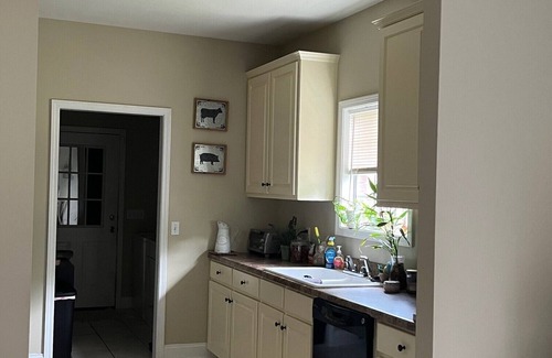 Oxford House | 3 miles from Vaught-Hemingway Stadium!