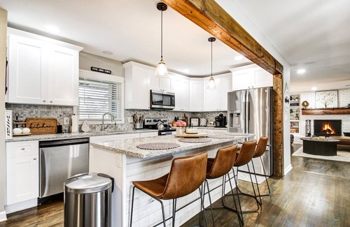 Smyrna House | 3 Miles to Braves + Pickleball + Fire pit + EV charger