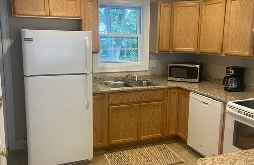 Portland Condo | 3 miles to In town Portland! Duplex unit 2 bedrooms