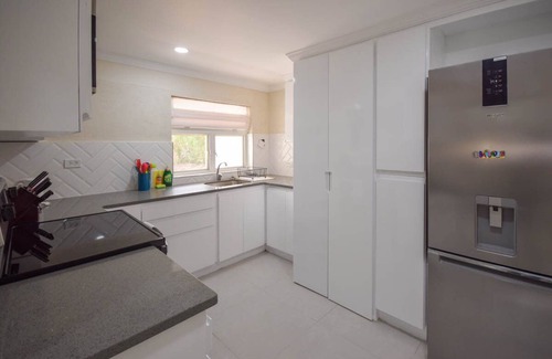 Rockley Apartment | 3 min walk to beach - Bella Figura (5 bed)