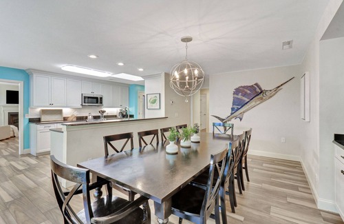 Sea Pines House | 3 Min Walk to Beach, Spacious & Inviting, Private Pool & Spa