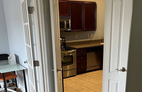 Latonia Condo | 3 minutes from downtown Cincinnati beautiul 2100 sq foot condo with balcony.