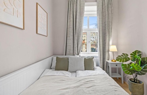 Wahring Apartment | 3 Minutes to Metro I At Gürtel I Fast Wifi