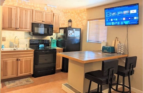 Carson City House | #3-NEW Private HotTub-My Spare Cottages-Near Tahoe