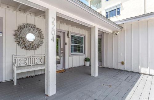 Indian Rocks Beach House | 3 Palms Beachfront Cottages