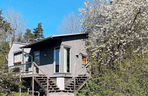 Molnbo House | 3 person holiday home in MÖLNBO