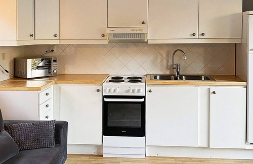 Ingaro House | 3 Person Holiday Home in Ingaro