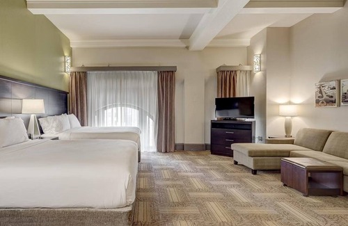 Downtown Baltimore Hotel | 3 Pet-Friendly Suites at Historic Location Near Power Plant Live!