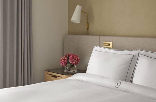 Back Bay East Hotel | 3 Pet-friendly Units! Few Minutes Drive to Bay Village Neighborhood Park