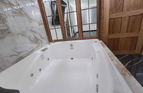 Puerto Vallarta Apartment | 3 Private Suites in Lovely Puerto Vallarta with Jacuzzi, AC, WiFi,