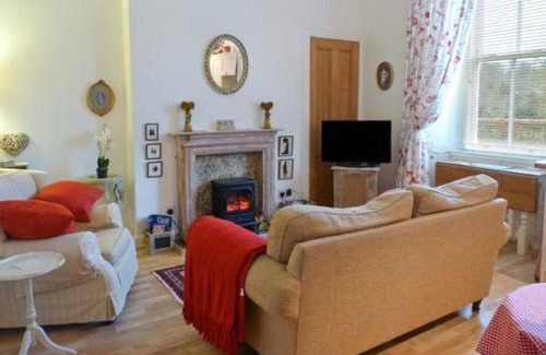 Jedburgh Apartment | 3 Queen Marys Buildings