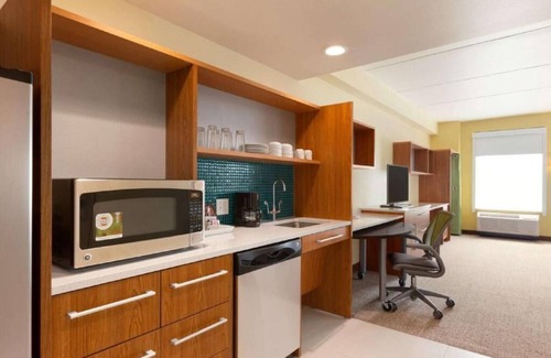 Newtonville Hotel | 3 Relaxing Units! Onsite Pool, Kitchen, Pets Allowed, Near Six Mile Waterworks