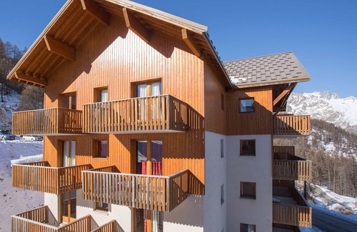Puy-Saint-Vincent Apartment | 3-Room Apartment for 6 with Balcony in Scenic Puy-Saint-Vincent, Near Ski Slopes