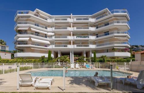Pointe Croisette Apartment | 3-Room Apartment in Prestigious Residence