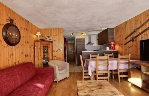 Plagne Centre Apartment | 3-room apartment, south balcony, ski-in/ski-out, WiFi, 6 ppl