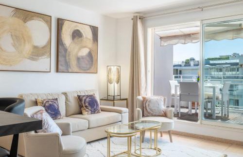 Pointe Croisette Apartment | 3-Room Luxury Apartment with Pool and Sea View Steps from the Beach