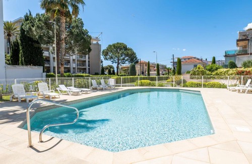 Pointe Croisette Apartment | 3-Room Luxury Apartment with Pool and Sea View Steps from the Beach