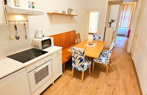 Roßau Apartment | 3 Schlafzimmer Apartment City Center A9