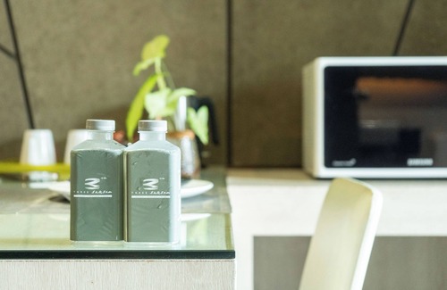 Su Thep Hotel | 3 Season