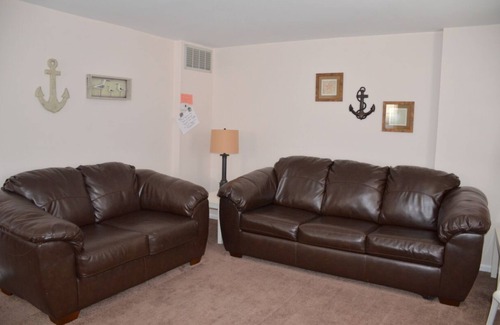 North End Condo | 3 short blocks to the beach and boardwalk. Within a short distance to the library, stores, rides and restaurants.