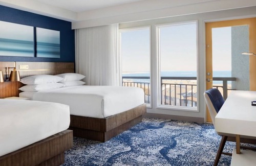Northeast Virginia Beach Hotel | 3 Sleek Units in the Heart of Virginia! Pool, Near First Landing State Park