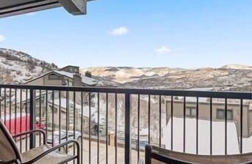 Snowmass Village Resort | 3 Snowmass Amazing Central Condo