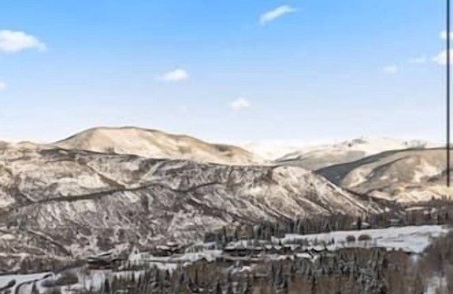 Snowmass Village Resort | 3 Snowmass Amazing Central Condo