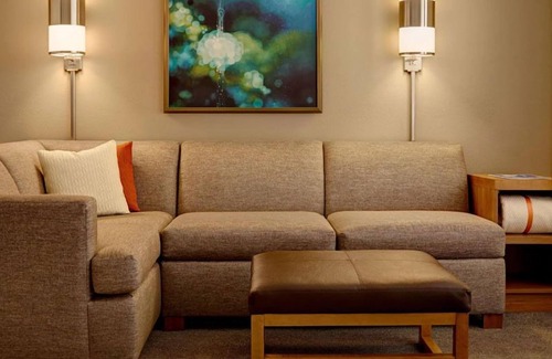 Austin Hotel | 3 Spacious Units w/FREE Parking, Pool, Short Drive to Paramount Theatre!