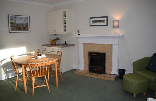 Dornoch House | 3 St Gilbert Street