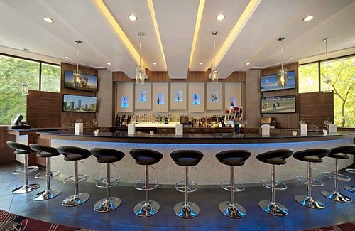 Plainsboro Hotel | 3-Star Hotel ∙ Holiday Inn Express Princeton Southeast, an IHG Hotel