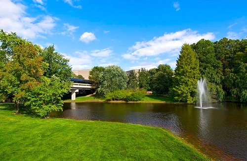 Plainsboro Hotel | 3-Star Hotel ∙ Holiday Inn Express Princeton Southeast, an IHG Hotel