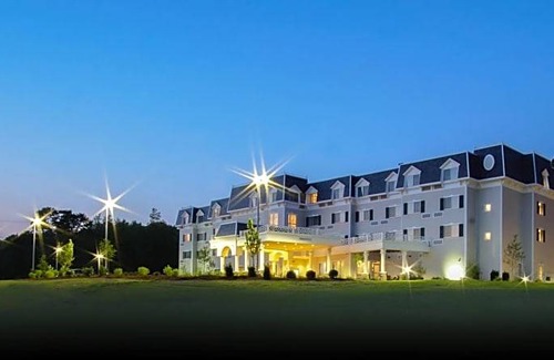 Lenox Hotel | 3-Star Hotel ∙ Courtyard by Marriott Lenox Berkshires