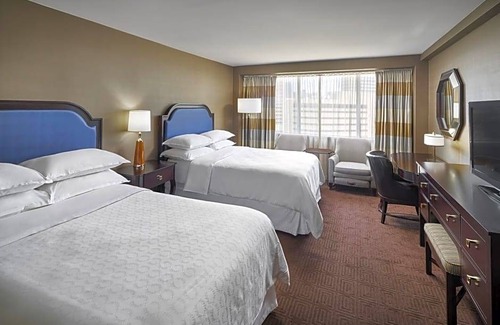 Downtown West Hotel | 3-Star Hotel ∙ Sheraton Inner Harbor Hotel