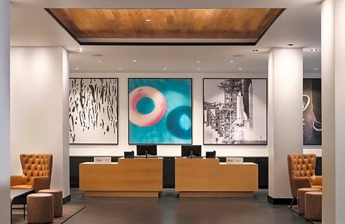 Victoria Boulevard Historic District Hotel | 3-Star Hotel ∙ The Landing at Hampton Marina, Tapestry Collection by Hilton