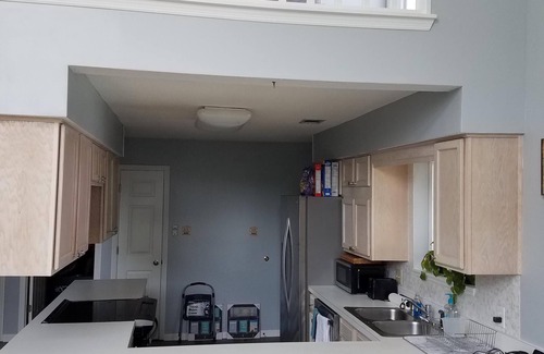 Savannah Beach House | 3 story 4br/rec rm 3ba+shw. 5 blocks to beach. 10 ages 15+. 14⬇️ free up to 8p*