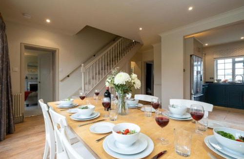 Thorpeness House | 3 The Coastguards, Thorpeness - Only a stones throw from the Beach and very close to famous boating Meare, Country Club and Golf Club - Aldeburgh Coastal Cottages