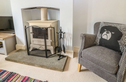 Whichford House | 3 THE GREEN, pet friendly, luxury holiday cottage in Chipping Norton