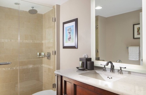 Historic Seaport Hotel | 3 Traditional Two Queen, Pier House Resort, Fine Dining, Near Mallory Square